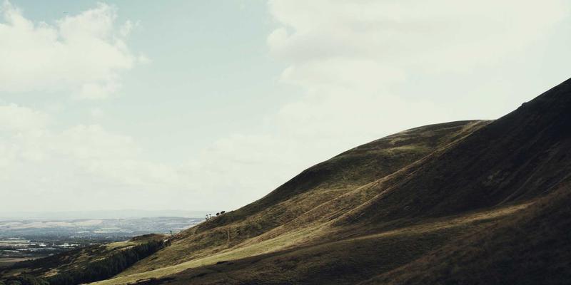 新手海外购物全攻略：代购服务、圣罗莎市场支付与货币兑换技巧